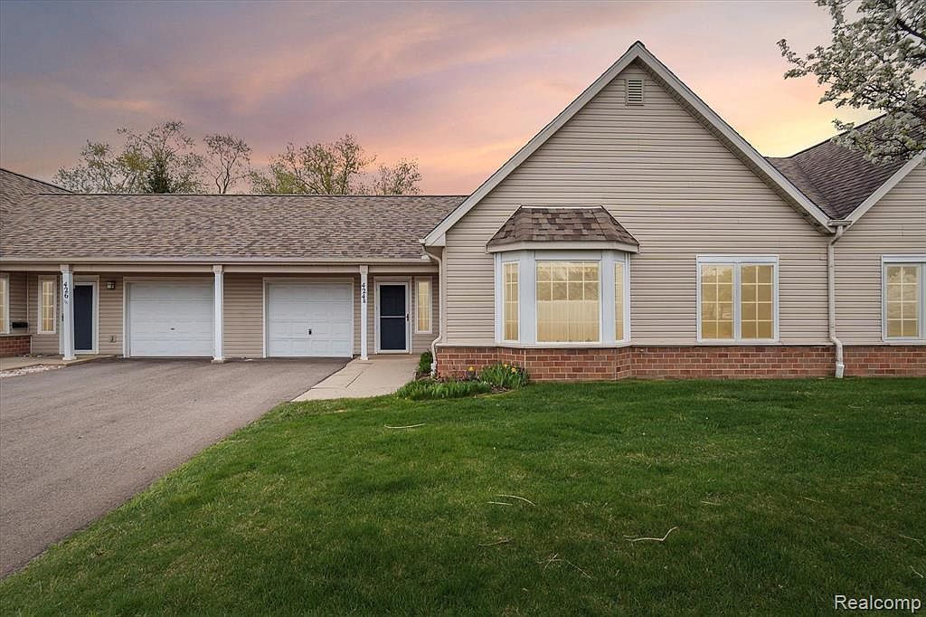424 Lancaster Ct, Saline, MI 48176 Zillow