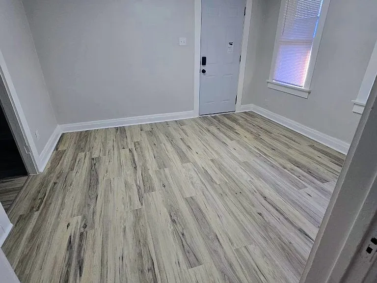 1822 Tecumseh St #1 — Photo 10