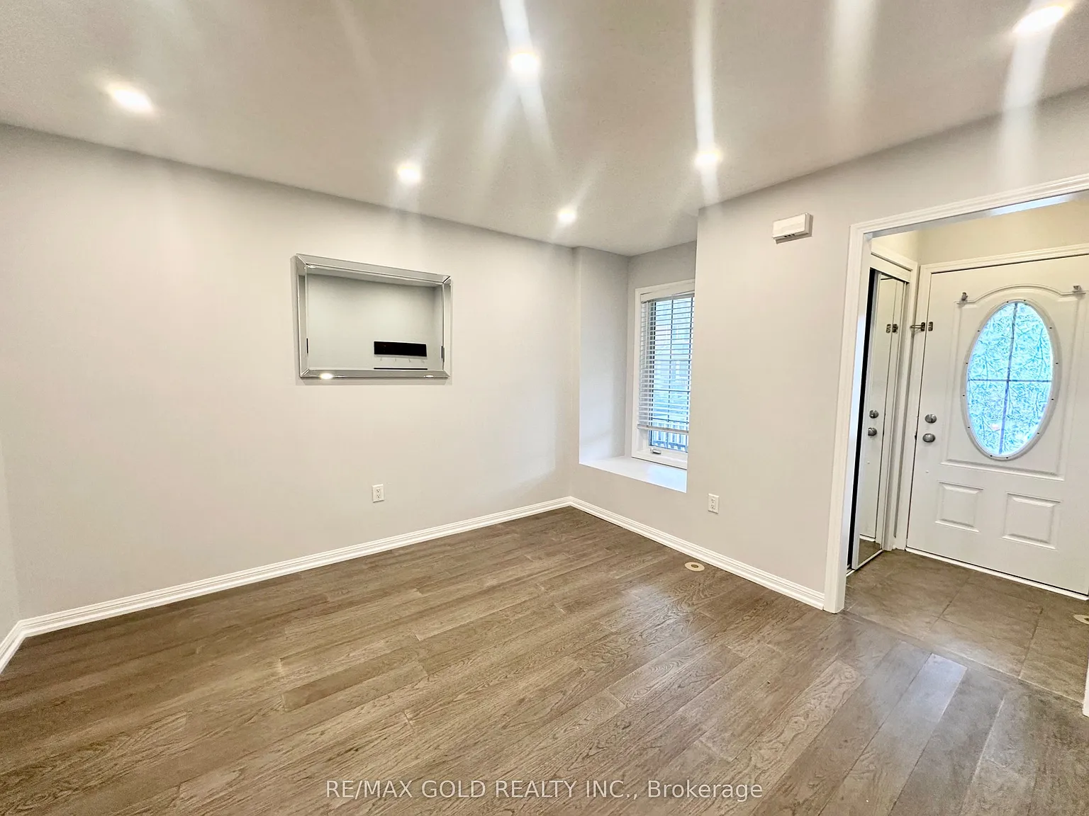 4 bed, $3,299 — Photo 3