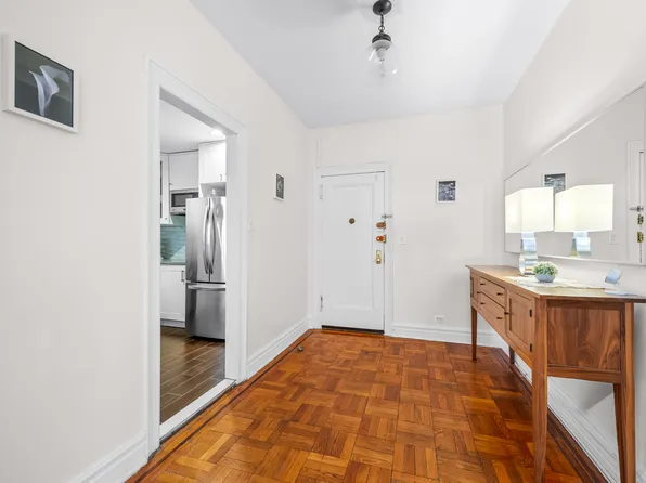 70 Haven Avenue image 5 of 9