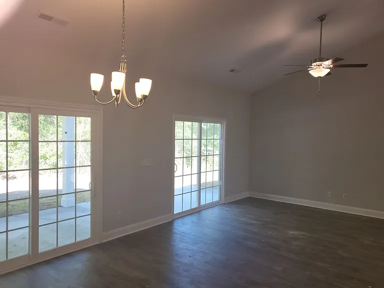 374 Buck Creek Dr — Photo 6