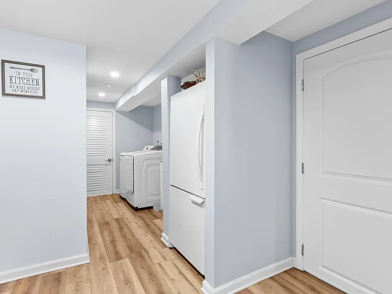 38 Woodcliff Ave — Photo 31
