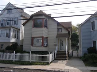 42 Fingerboard Rd, Staten Island, NY 10305