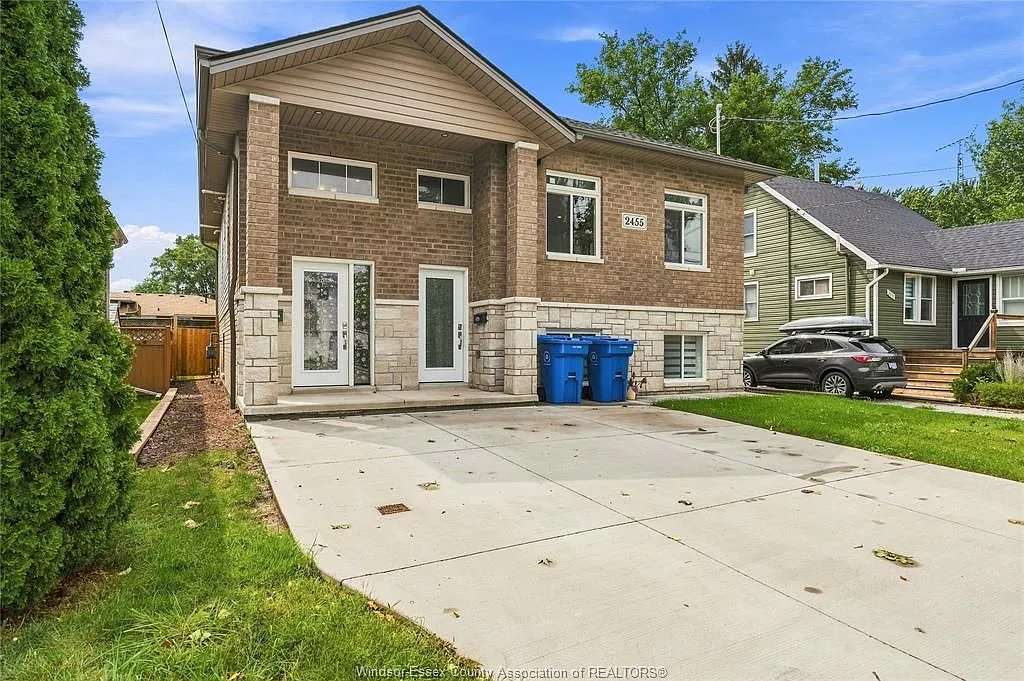 2 bed, $1,600 — Photo 3