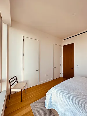 Rented by LEVEN Real Estate | media 11