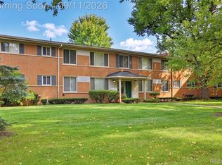 1155 Derby Rd APT 4, Birmingham, MI 48009