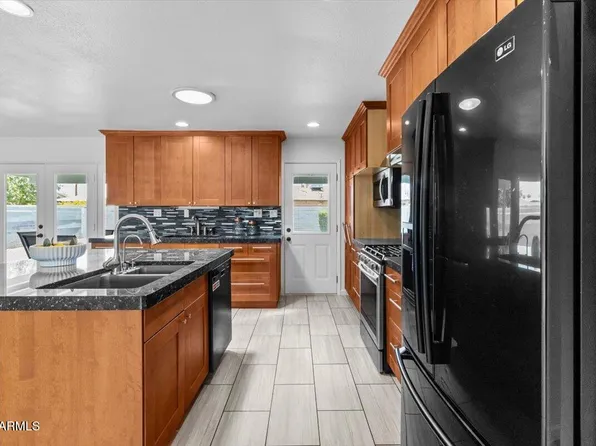 26 W ERIE Drive, Tempe, AZ 85282
