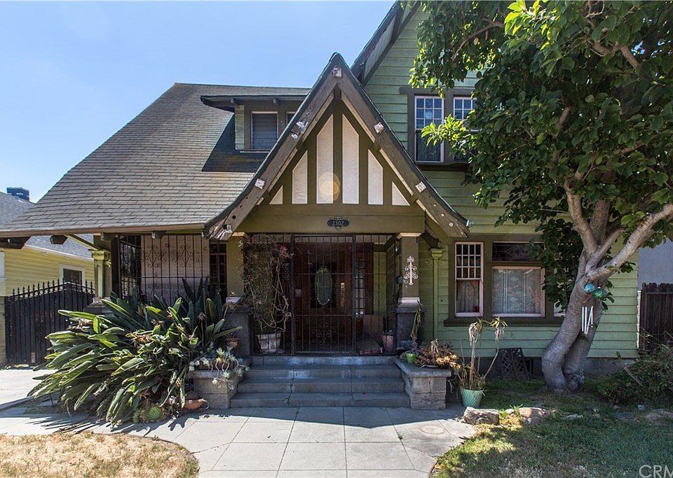 1st image of 2302 W 21st St