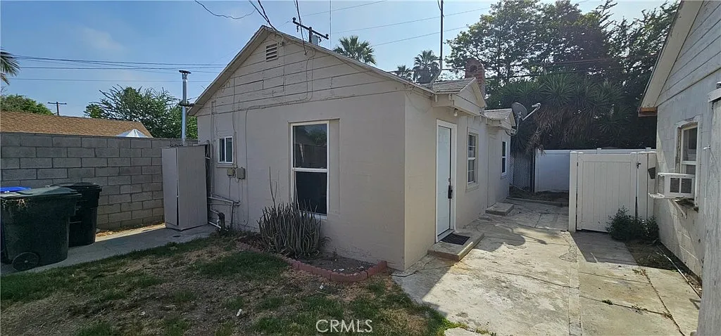 1 bed, 1000 sqft, $1,500 — Photo 2