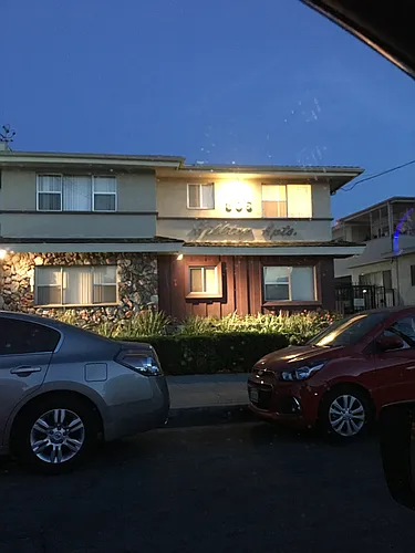 806 Edgewood St #9 Photo 1