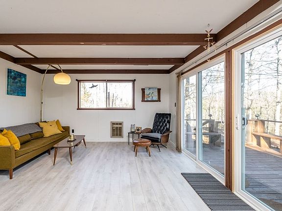 5th image of 16525 Moonrise Ln