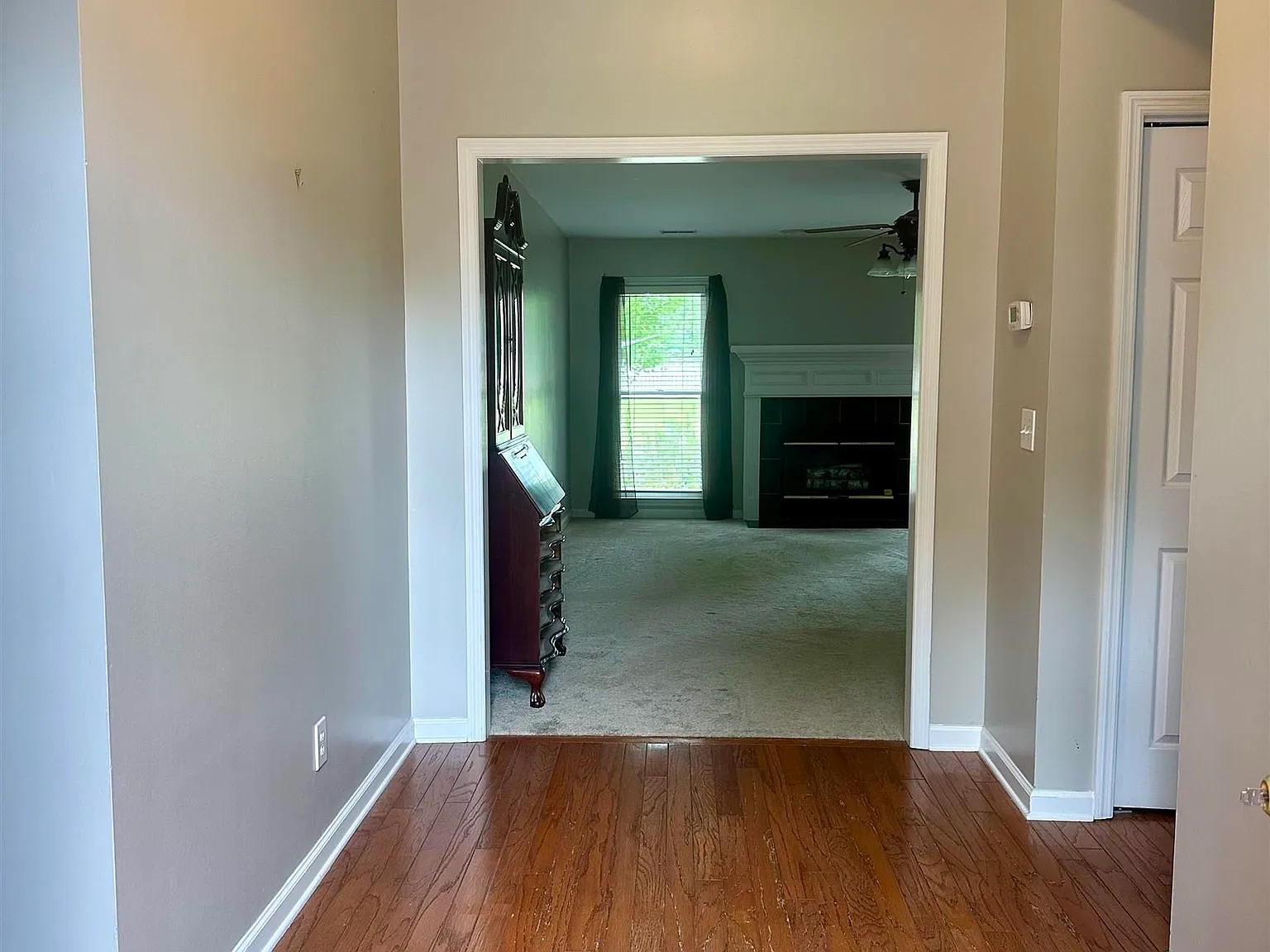 4 bed, 2.0 bath, 2065 sqft, $1,950 — Photo 2