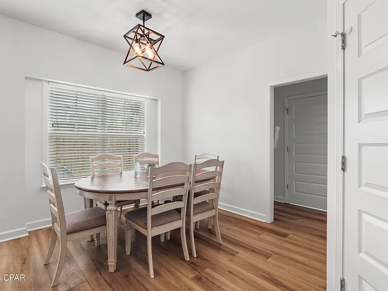 309 Raven Ln — Photo 8