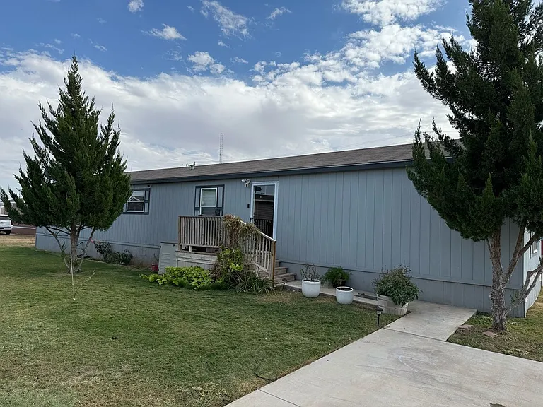 1320 N Fairgrounds Rd — Photo 3