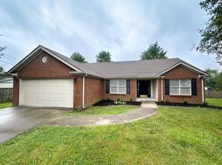 104 Ridgeway Ct, Nicholasville, KY 40356
