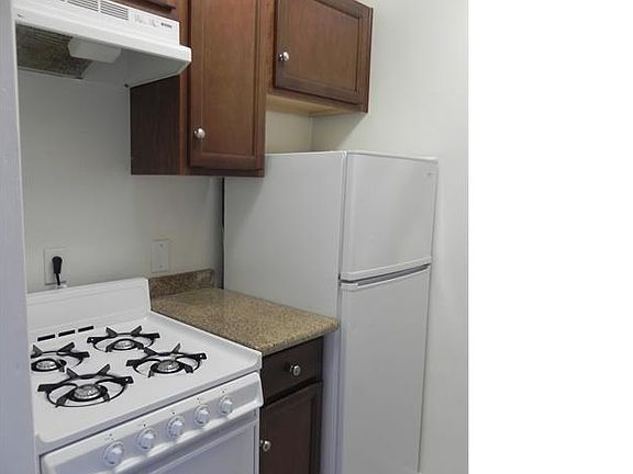 3rd image of 5266 Trojan Ave
