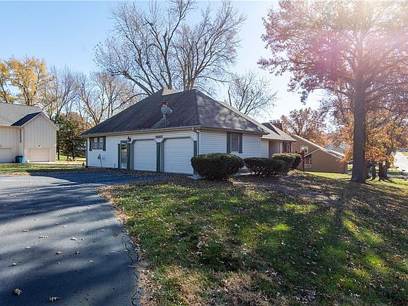 2nd image of 12347 Clubhouse Dr