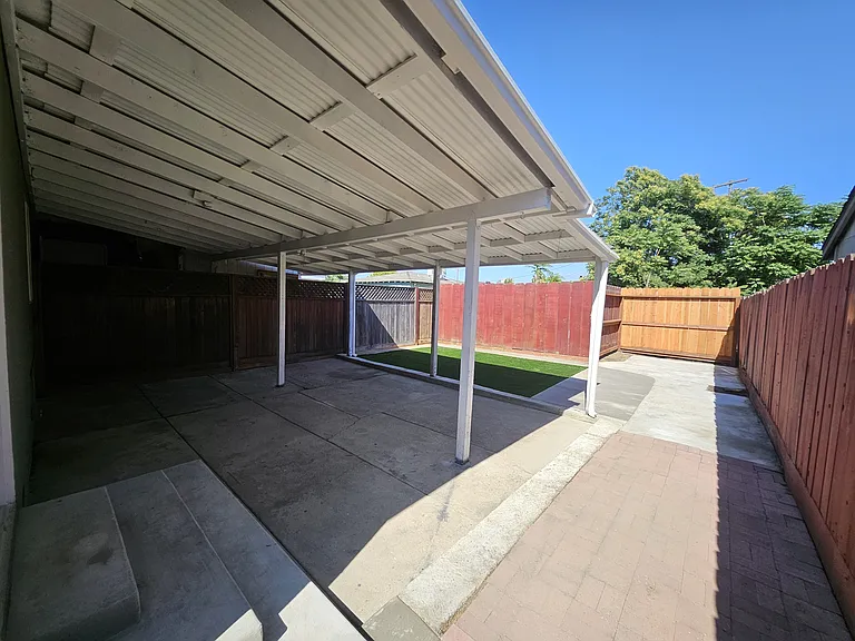 516 S Veach Ave — Photo 38
