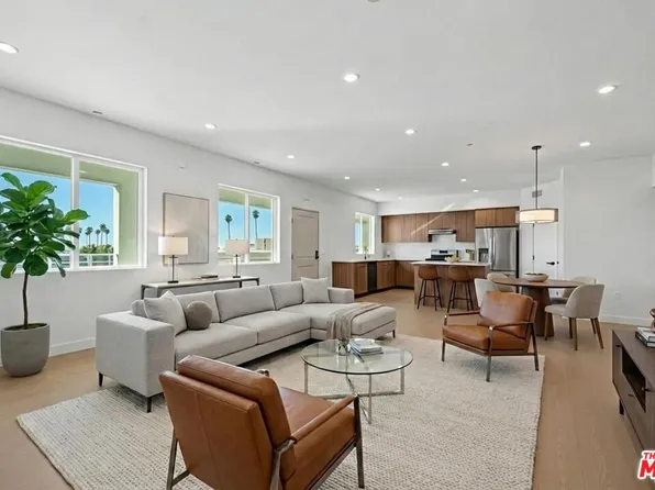 1717 Winona Blvd, Los Angeles, CA