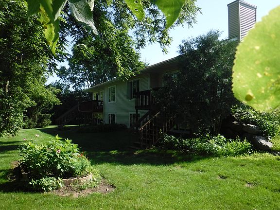 2nd image of 126 - 128 Curtiss St