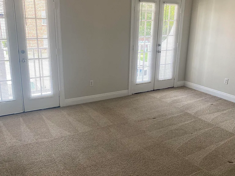 2121 Plantation Ln — Photo 6