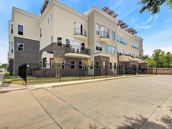 2nd image of 1209 Beaconsfield Ln APT 505