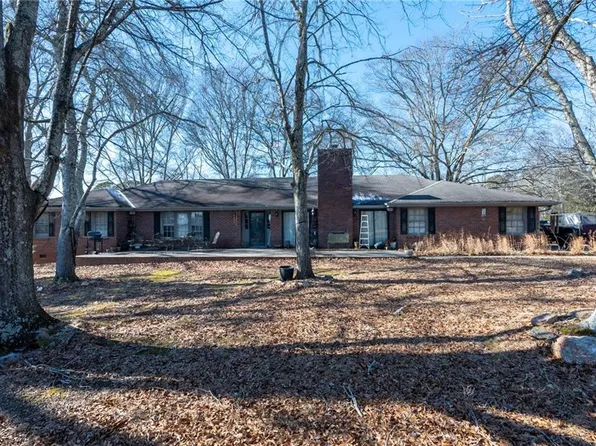 310 Hembree Hill Dr, Canton, GA 30114