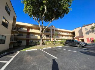 3410 Foxcroft Rd APT 106, Hollywood, FL 33025