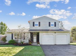 5423 Amalfi Dr, Clay, NY 13041