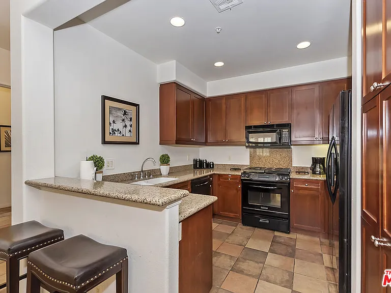 48613 Classic Dr — Photo 7