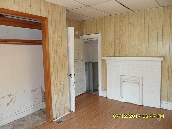 5th image of 3206 NE Dempster St