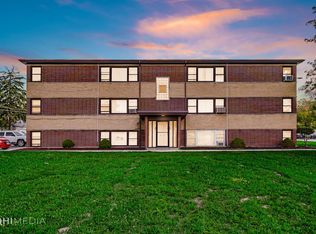 9641 S Pulaski Rd #3, Evergreen Park, IL 60805