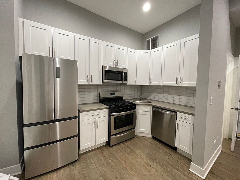 1st image of 803 N Wabash Ave #2E