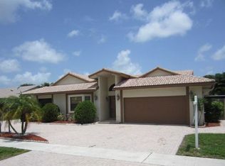 20576 W Carousel Cir, Boca Raton, FL 33434