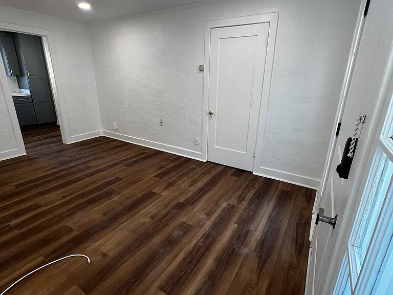 258 E Kingsley Ave #2 — Photo 11