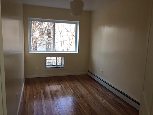 Rented by Premier Metro Realty Corp | media 2