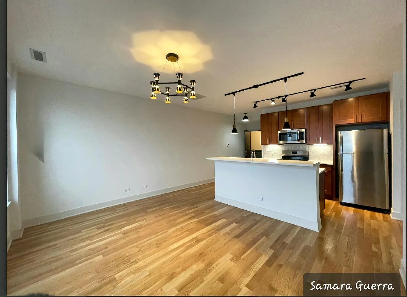 2745 N Milwaukee Ave — Photo 3