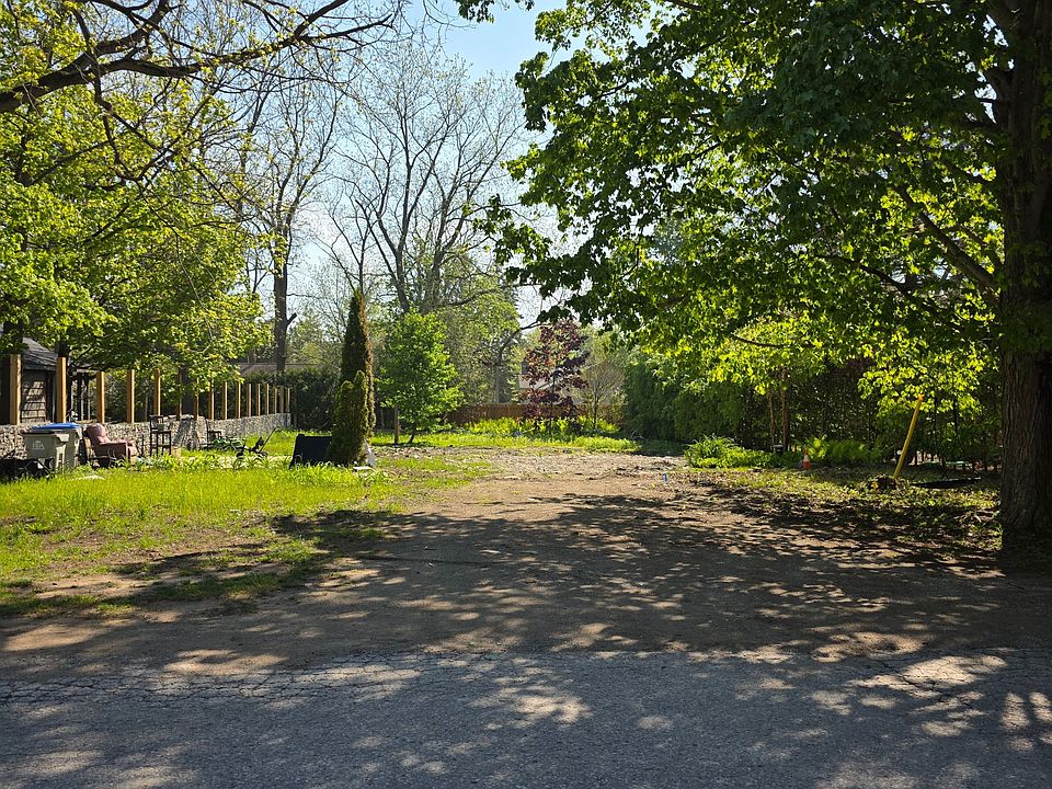 1st image of 31 Main St N