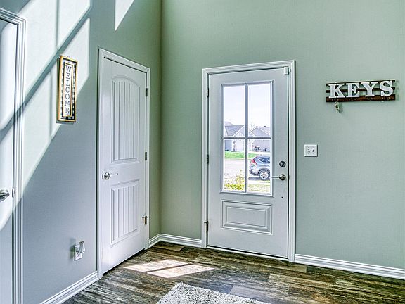 4th image of 3011 Highbury Ct
