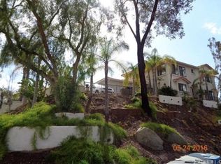 28907 Yosemite Pl, Canyon Lake, CA 92587