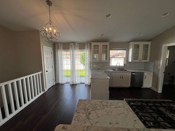 4th image of 1678 Tiburon Ln