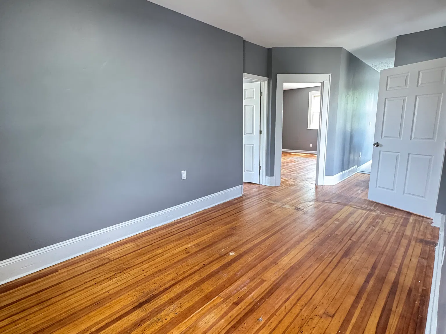 3 bed, $3,500 — Photo 3