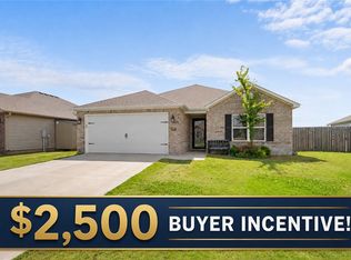 504 Woodcreek Loop, Lowell, AR 72745