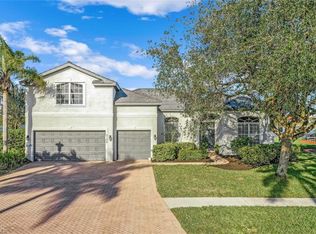 2198 Grove Dr, Naples, FL 34120