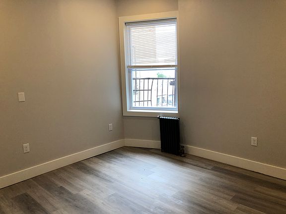 3rd image of 943 Pavonia Ave #42E