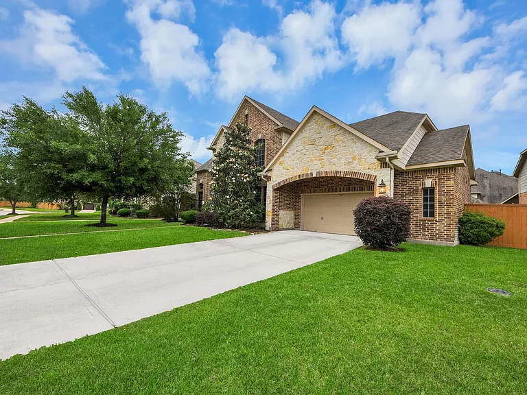 2895 Ragusa Ln — Photo 6