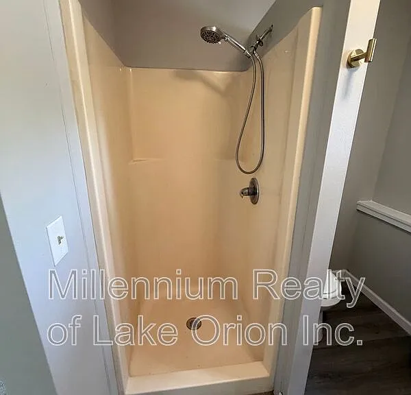 735 E Milton Ave — Photo 14