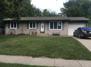 630 Eagle Dr, Eagle, NE 68347