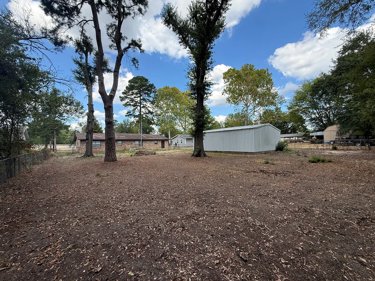 3 bed, 2000 sqft, $1,800 — Photo 3