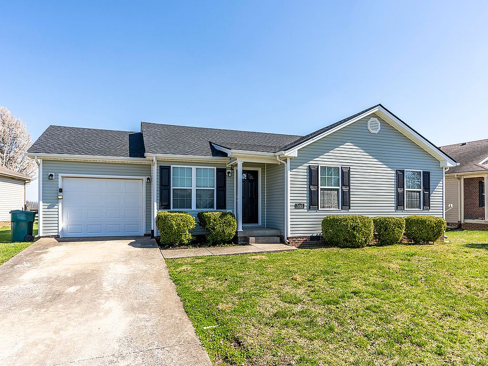 1st image of 305 Daintree Dr